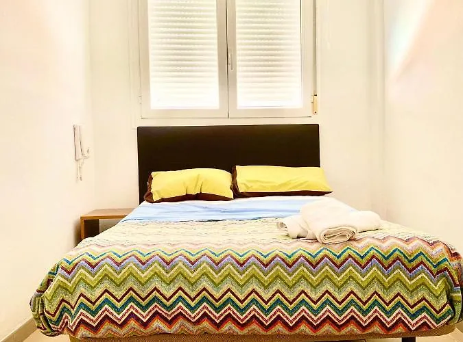 Roni Rooms